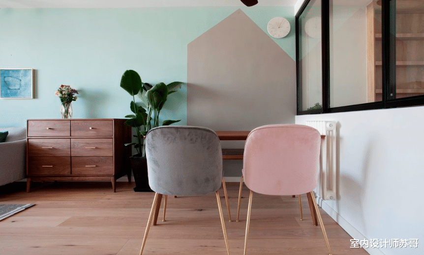 8米长储物墙满足所有收纳需求,突破空间限制,让老房换新颜