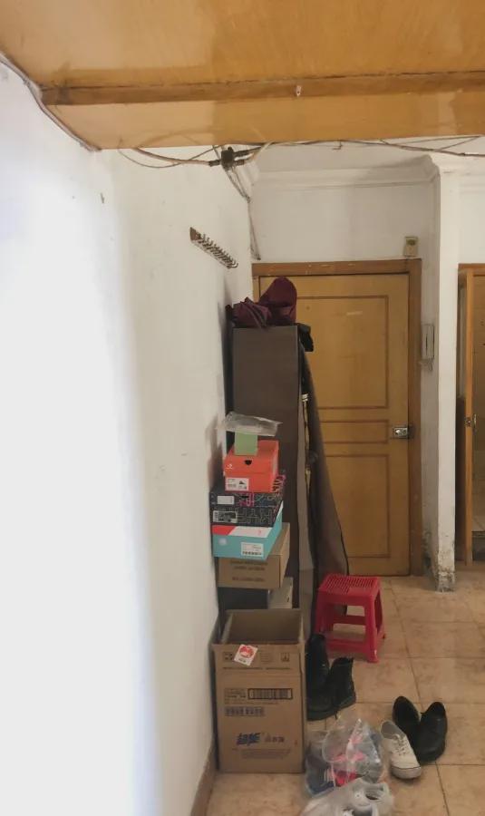 |套内46㎡老破小，面积虽然不大，却挤出两室一厅，不仅好看还省钱