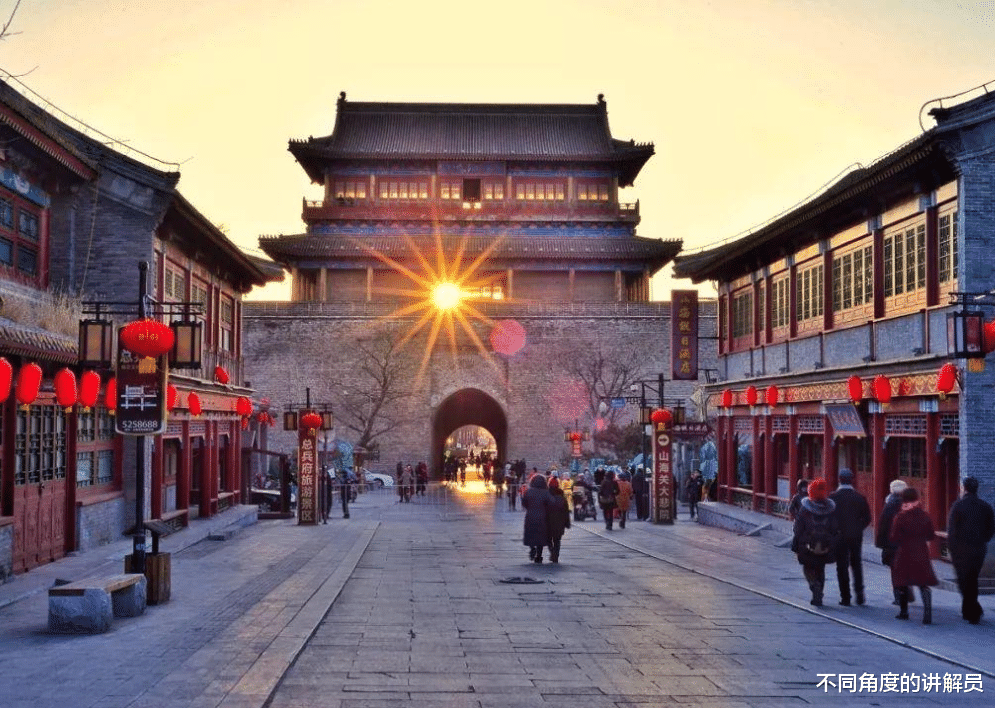 亚龙湾 我国北方适合养老的城市，冬无严寒夏无酷暑，旅游资源十分丰富。