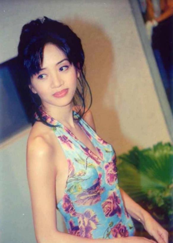 梅艳芳|生前阅人无数，却最难忘赵文卓，40岁宫颈癌离世，逝后被母亲吸血