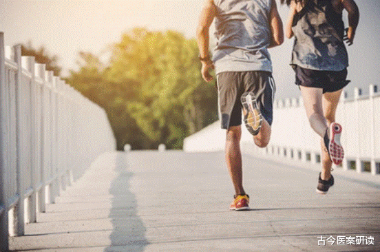 医生|丈夫腰椎不好仍要坚持，医生：别让你的“欲望”害了你，小心骨骼“碎掉渣”！