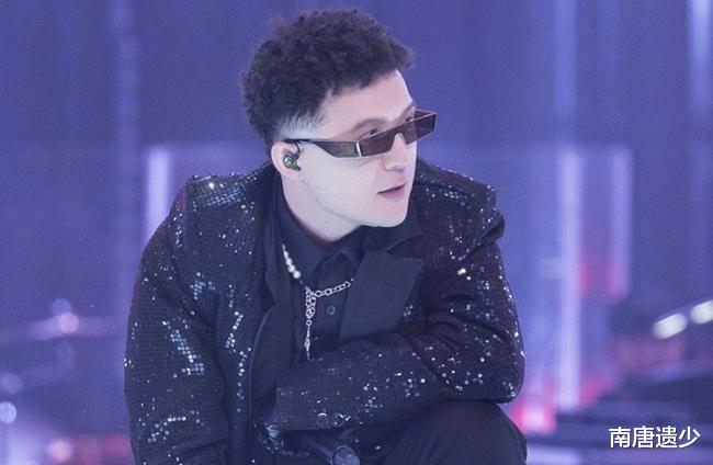 戏剧|《追光吧》一公未播已淘汰四人，姜潮自曝出局，咖位小注定当炮灰