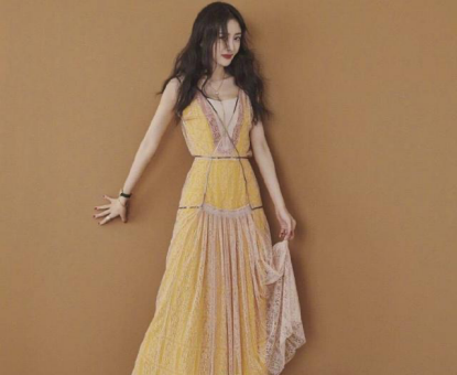 时尚风行派|色彩的魅力无极限！糖果色T恤穿上身，get夏日里最亮眼的穿搭