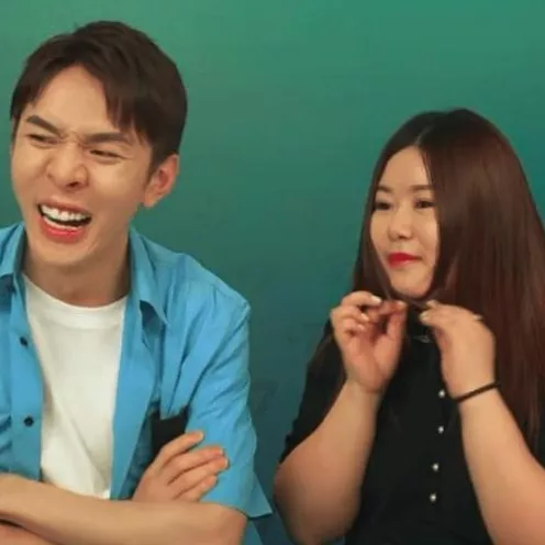 李佳琦|李佳琦又翻车了,带货直播中多次讽刺旁边的工作人员