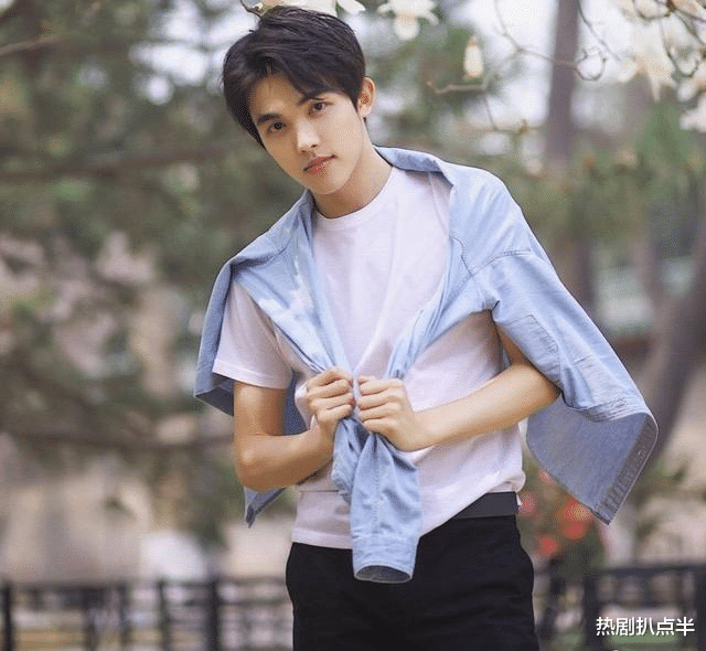 梁汉文|张雨绮男友晋升成“古装丑男”，求求“外行人”不要祸害古装电视剧了！