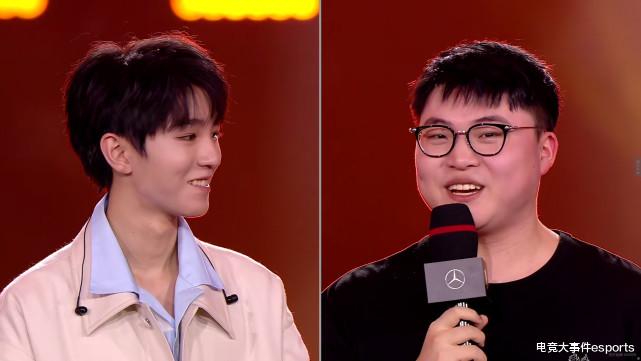 Uzi|泪目啊，十周年明星表演赛Uzi薇恩五杀！YYDS，你永远可以等简自豪的三件套