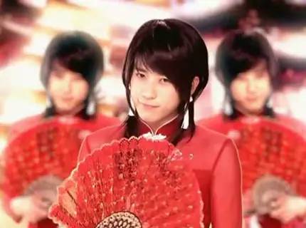 喜临门|山田凉介穿女装，男偶像变女偶像