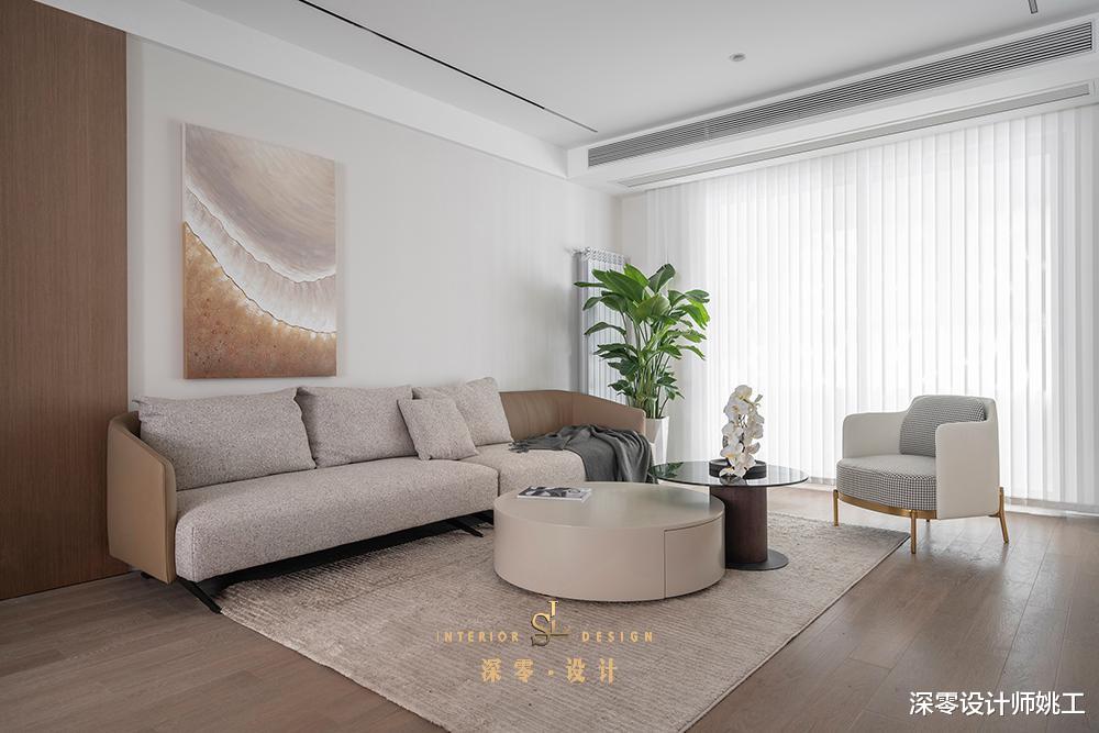 深零设计师姚工|133㎡精装房，到手立刻重装，把收纳放首位，电视墙装得下半个家