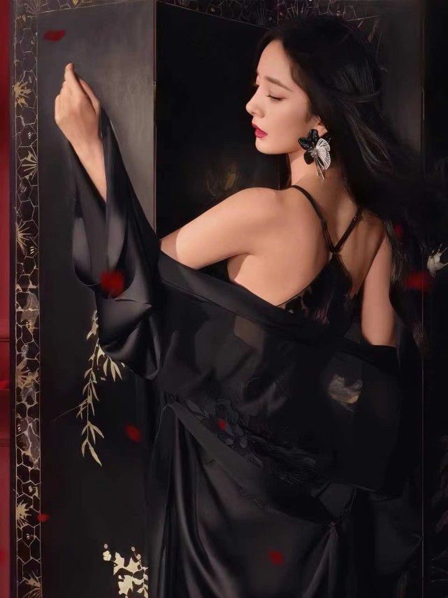 杨幂|杨幂最新内衣大片曝光!