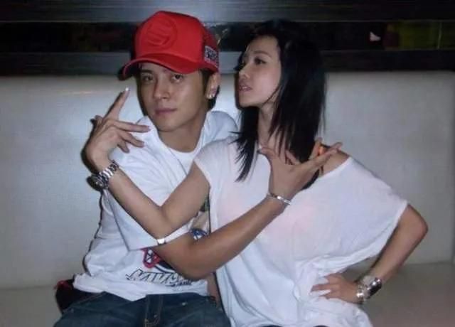 郭德纲|“少男杀手”蔡依林，和她生命中的12个男人