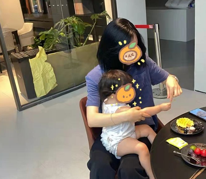 秀尚青依 产后脱发该怎么办？医生：别担心！试着做好这4点，轻松防脱发