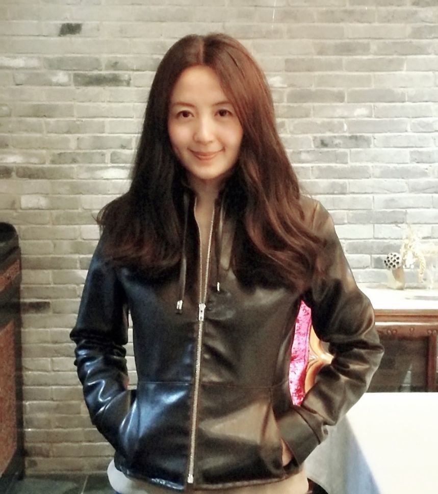 杨童舒|杨童舒：34岁在剧组意外怀孕，儿子5个月早产，丈夫身份成谜