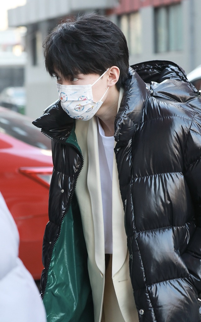 央视|央视文联春晚录制：张艺兴有“大佬”风范，唐艺昕和周翊然再聚首