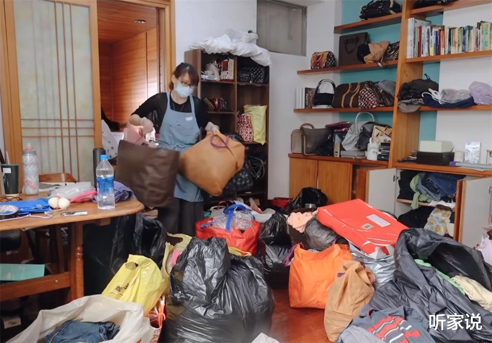 设计师|土豪夫妻请12名整理师，9小时整理囤积衣物的4层别墅，网友：佩服