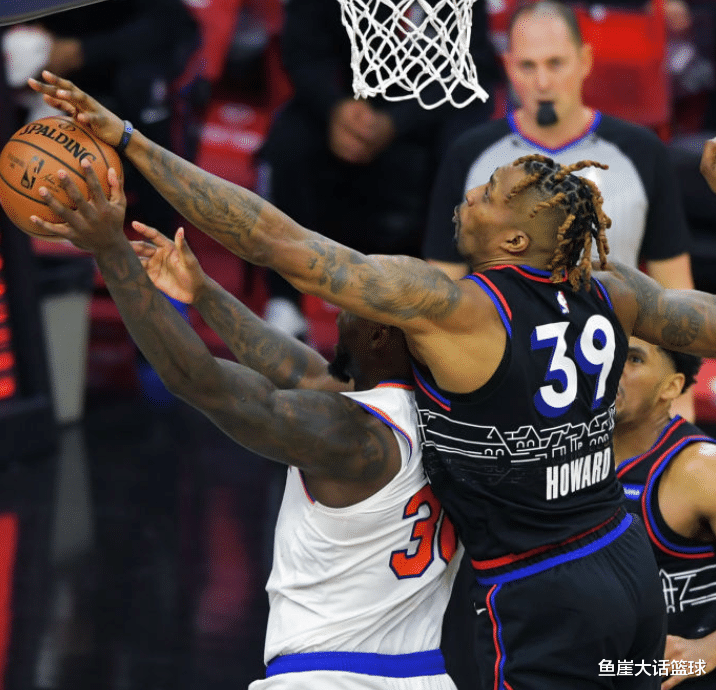 尼克斯隊|功虧一簣！蘭德爾19+8，霍華德全隊最高，庫里兩人轟50+9率隊逆轉