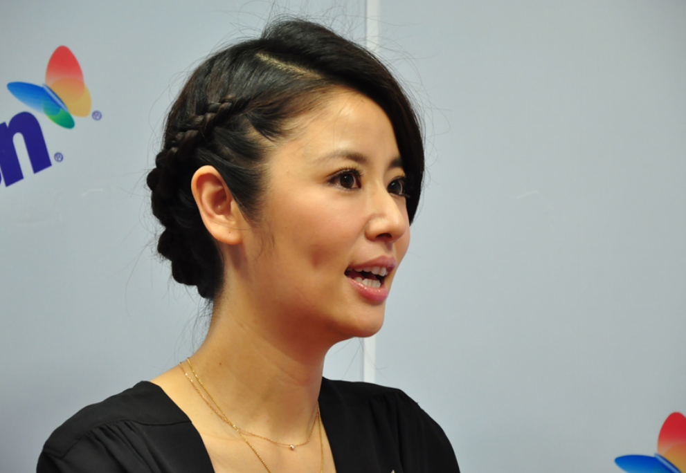 林心如|隐瞒了19年还是没瞒住，原来林心如是2婚？难怪婚礼上霍建华黑脸