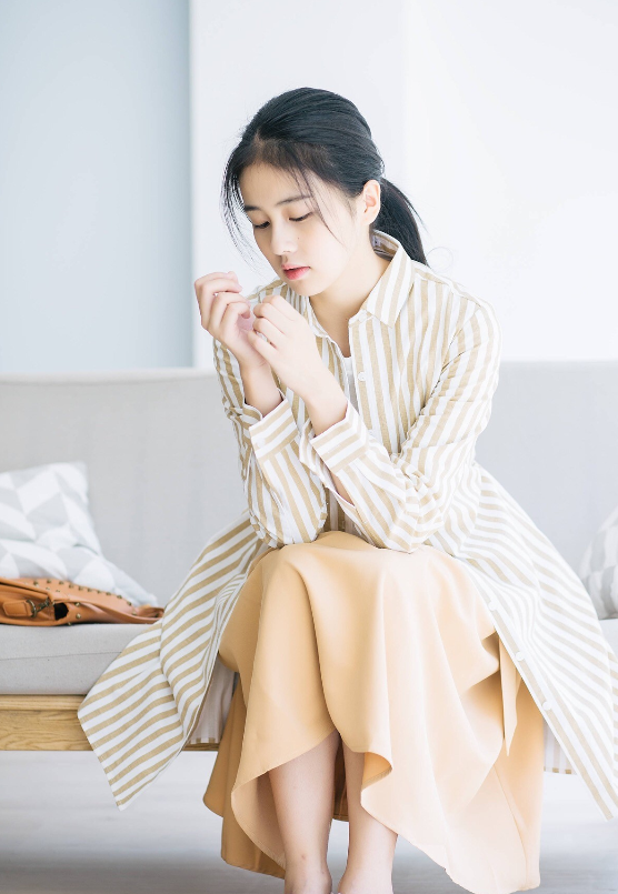 白梦妍|27岁白鹿路人照流出，颜值清新身材有料，这位女神真的好美丽