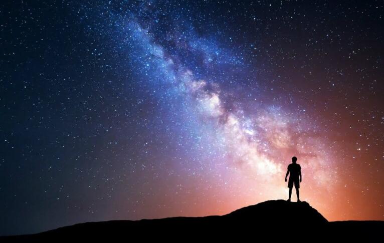 免疫治疗 夜空为啥是黑的？你以为的“正常现象”，却隐藏着宇宙的大秘密
