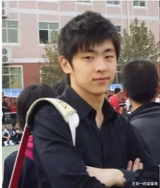 金晨|“内地萧亚轩”金晨的上位秘史，和被她收割的小鲜肉们