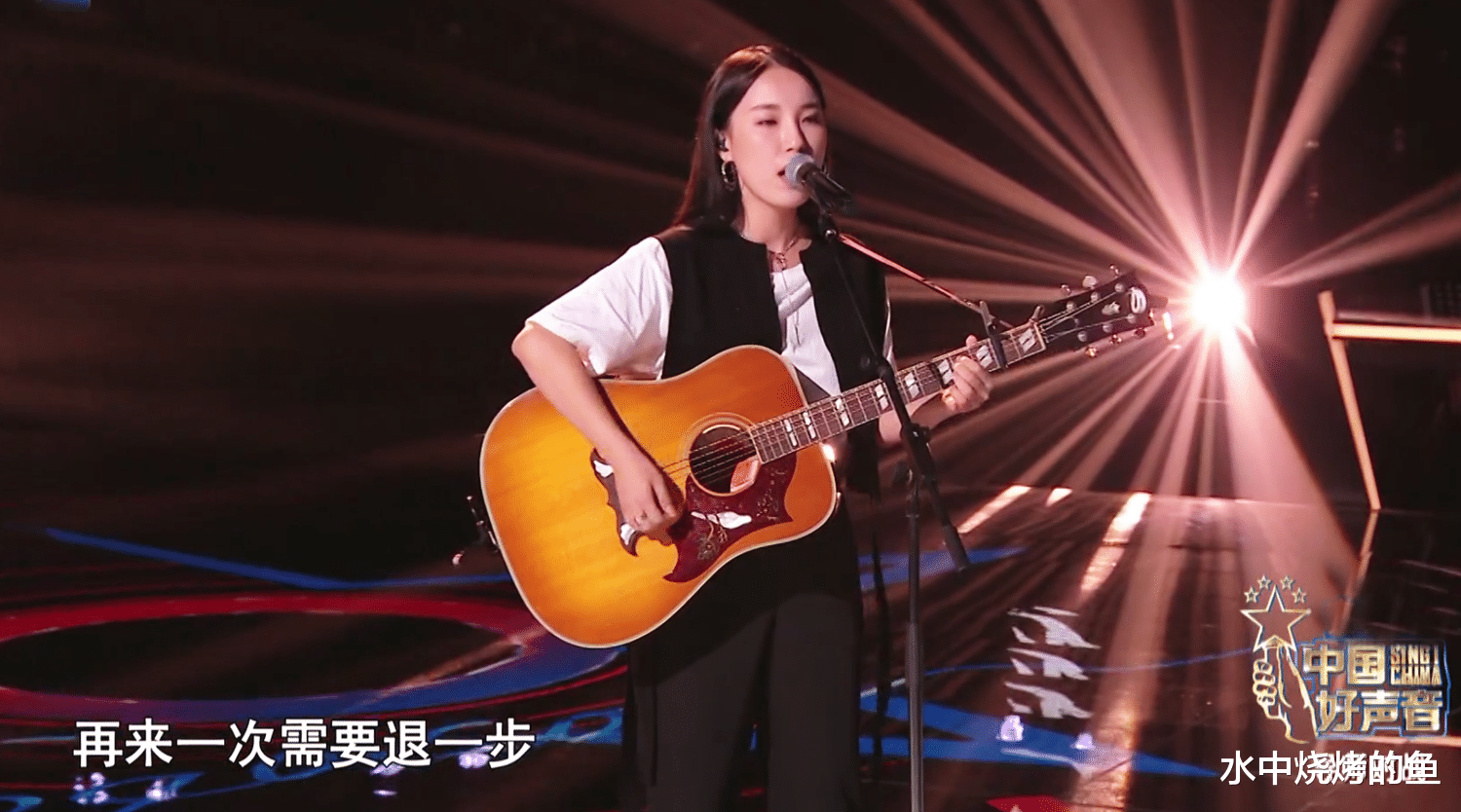 Angelababy|中国好声音：李克勤战队战胜汪峰战队，伍珂玥输谭轩辕意难平，迷你机被淘汰