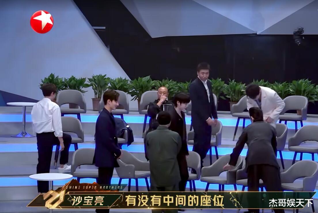 张卫健|《追光吧》必出圈的7位，2人靠资历，3人靠话题，2人靠节目组力捧