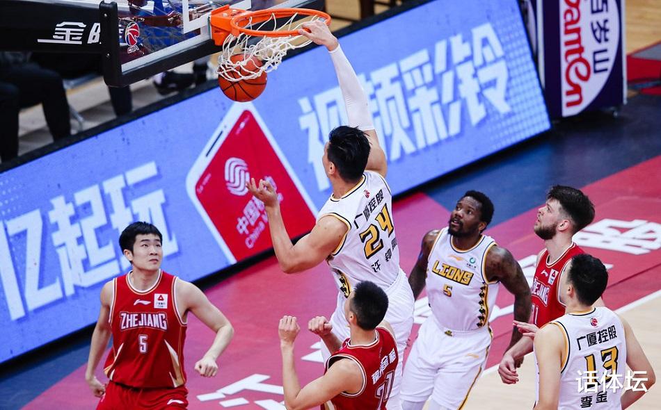 C羅|3大階段、29分反轉(zhuǎn)，造就CBA經(jīng)典德比，央視稱贊：將載入史冊！