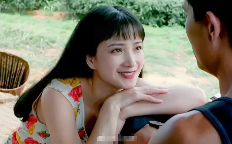 桃花马上石榴裙 演遍四大名著的“第一古典美人”，走红毯竟是这样？
