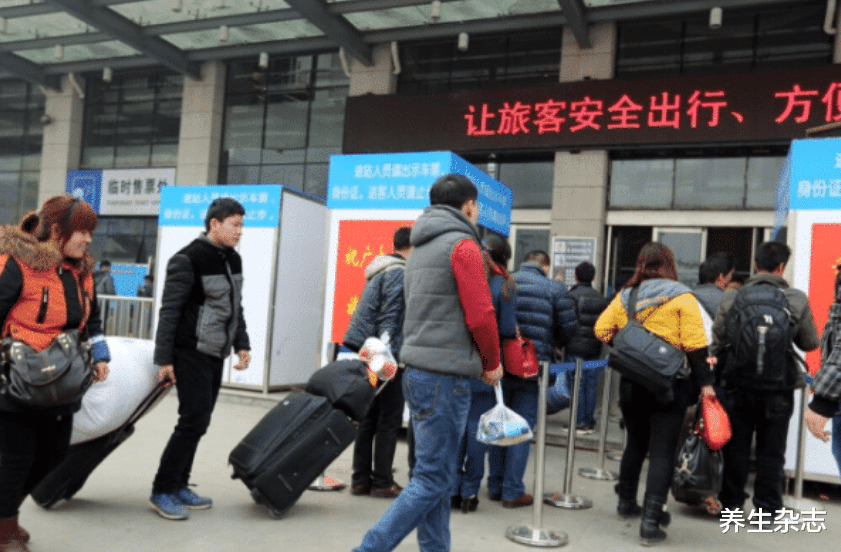 甲状腺癌|男子身患甲状腺癌，术后复发离世，医生提醒：家中2物，不可常吃