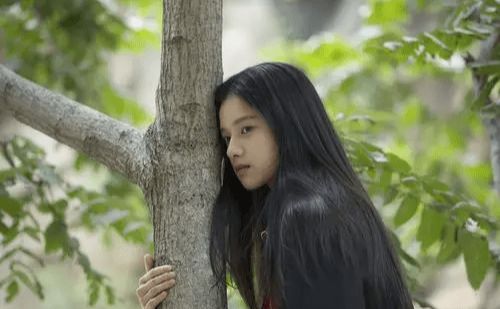 赵薇|同样开公司，赵薇李冰冰旗下人才济济，为何周迅的艺人“捧不红”