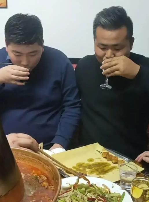 东京奥运会|大衣哥儿子科目二100分,亲自宴请教跟女学员练下馆子,满脸骄傲