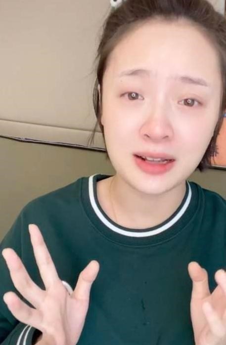 孙铱|怀孕女星哭诉孕期经历,被老公嫌弃胸下垂,变胖!眼圈通红惹人怜