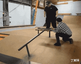 丁其琛 尹志平毁了小龙女的清白,为什么杨过不去找他报仇呢?