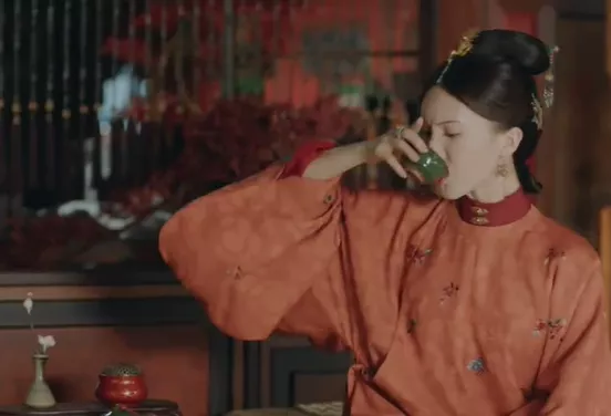 甄嬛传|《玉楼春》金晨演的三奶奶，辣目洋子演的大奶奶，可以这么好笑