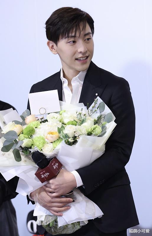 邓伦|邓伦首次回应谣言，为什么这一次会这么坚定了？