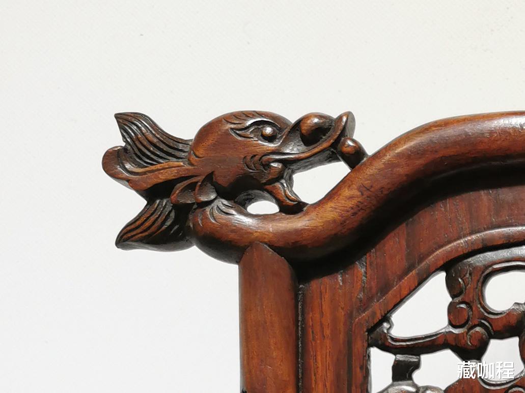 |黄花梨五屏风镜台，夔龙纹组成的是福寿两字？