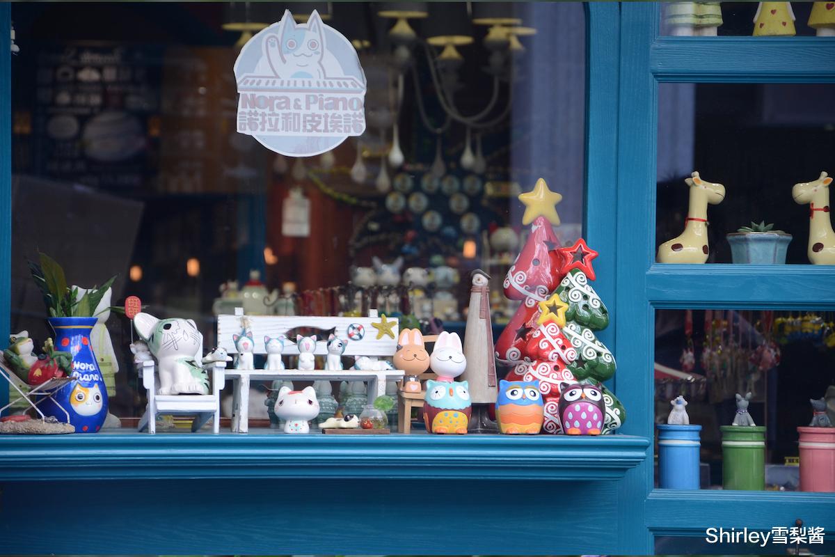 厦门 我国唯一级别高于本省省会的地级市，人均GDP省内第一，全国闻名