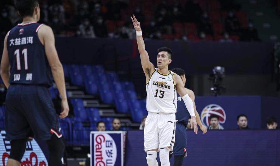 廣東男籃|廣東隊(duì)20分大??！朱芳雨淡定玩手機(jī)，名記說(shuō)出了實(shí)話