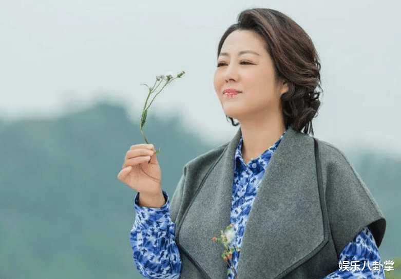 王茜华|她为演戏打掉孩子，“整容百次”因病无戏可拍，如今50岁却成这样