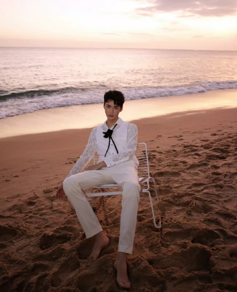 杨天真|杨天真出来走红毯,迪丽热巴都要震一震