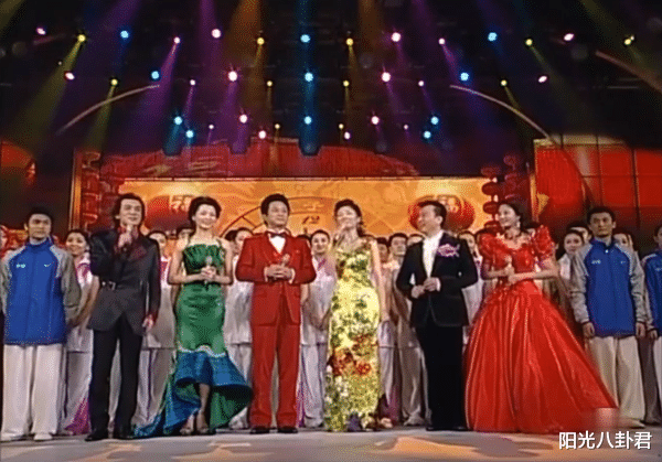 春晚|朱军发文透露春晚幕后,零点差点重现黑色三分钟,任鲁豫凭一己之力拯救春晚