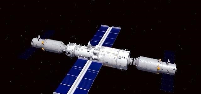 相差300吨,中国空间站与国际空间站对比,天宫空间站有何优势?