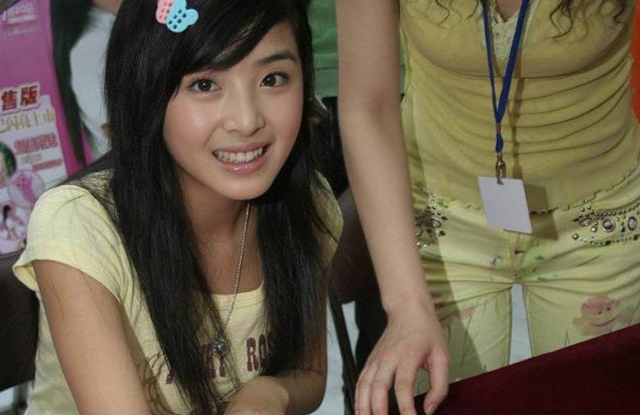 张含韵|她是刘德华的“干女儿”，15岁一夜成名，如今凭《浪姐》再度走红