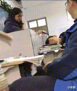 小谷阳|“妹子你逛超市能不能换件衣服，旁边大哥都挪不开眼睛了！”哈哈哈哈哈