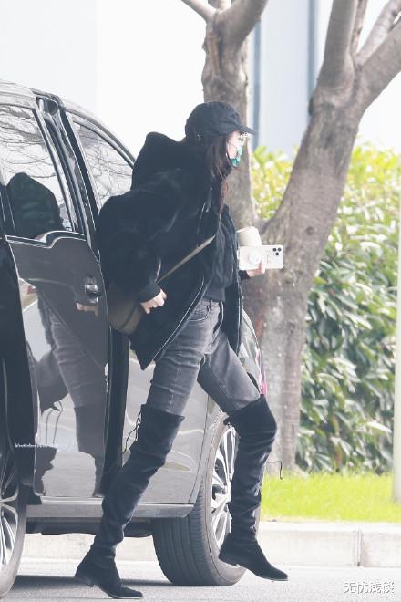 迪丽热巴|迪丽热巴抛开女神包袱，很亲民的打扮，让网友狂赞！