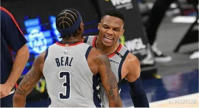 湖人隊|詹姆斯不裝了！全部都給我躲開，這才是湖人最恐怖的地方