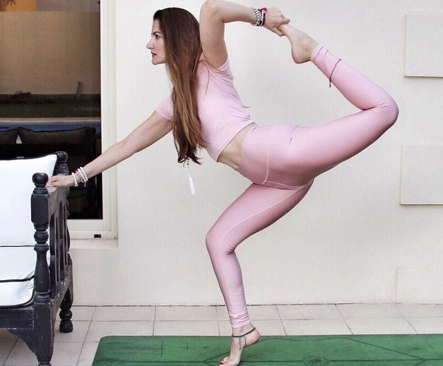 |工作很忙也别忘了善待自己，不如试试瑜伽，消除疲劳，一身轻松