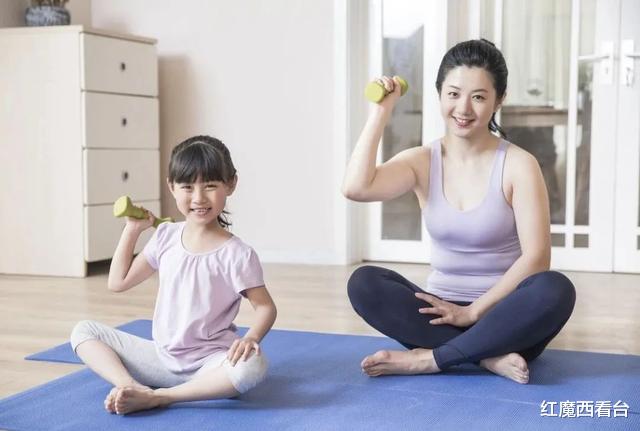 整容|昔日赵薇的“女儿”如今颜值甜美，网友：“建议以后不要整容了”