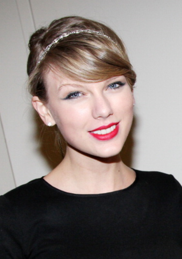 泰勒·斯威夫特|霉霉：18岁出唱片，26岁坐稳福布斯，是北美单曲总销量最高的歌手