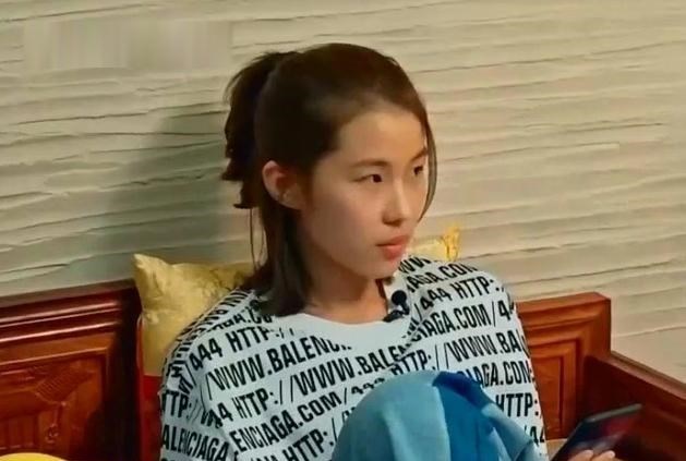 刘思琦|“巨婴”刘思琦：曾每天花销过万，吃饭穿衣要靠保姆，现令人惊艳