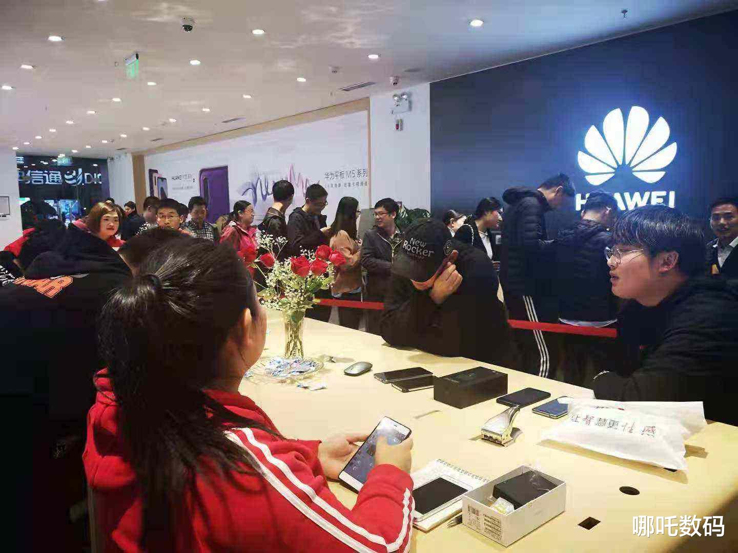 华为|华为跌倒之后，国内手机市场洗牌：小米仅排第三，第一出乎意料